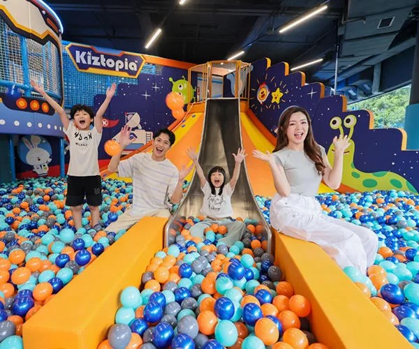 Kiztopia Park Central - Play